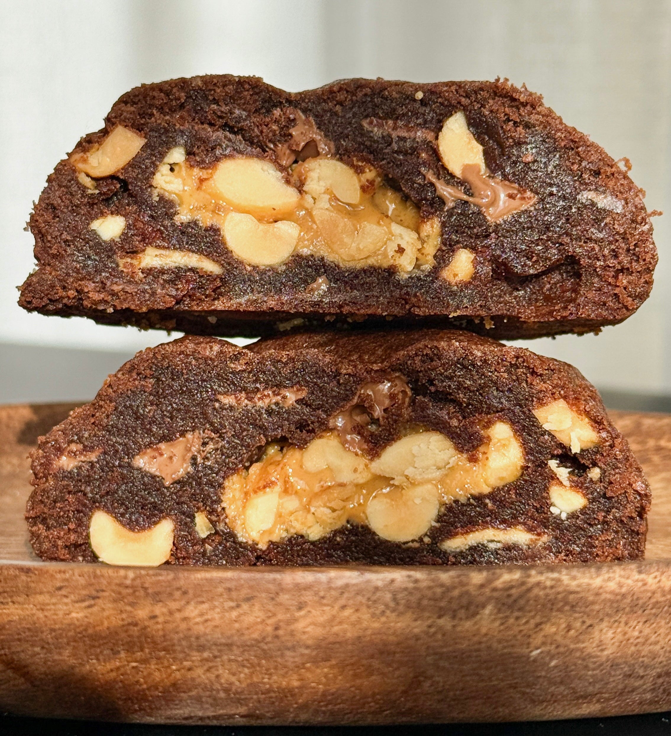 CHOCOLATE PEANUT CRUNCH COOKIE