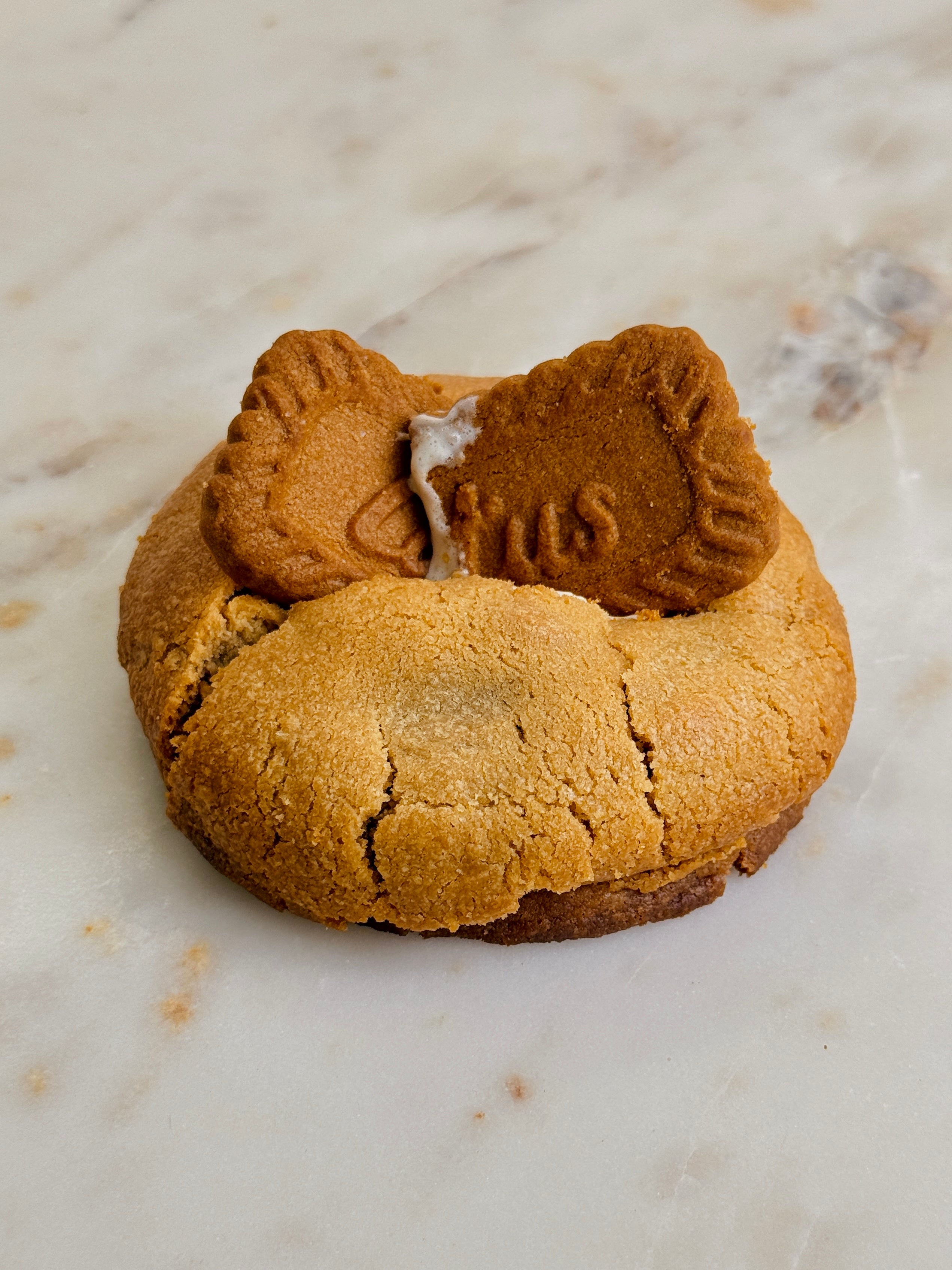 CARAMEL BISCUIT COOKIE